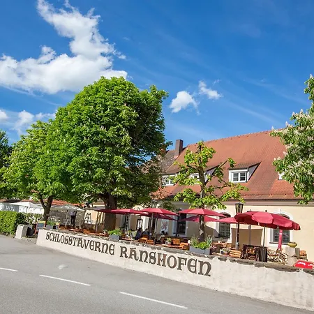 Schlosstaverne מלון *