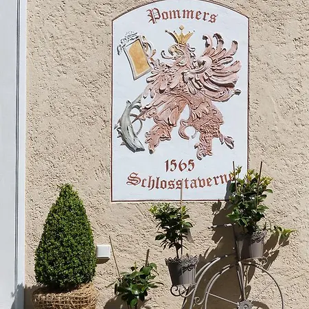 Schlosstaverne 호텔 *