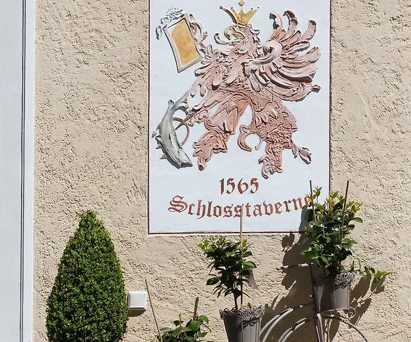 Schlosstaverne Hotel *