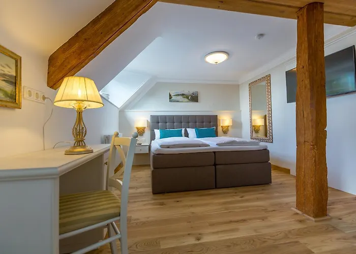 Schlosstaverne Hotel *